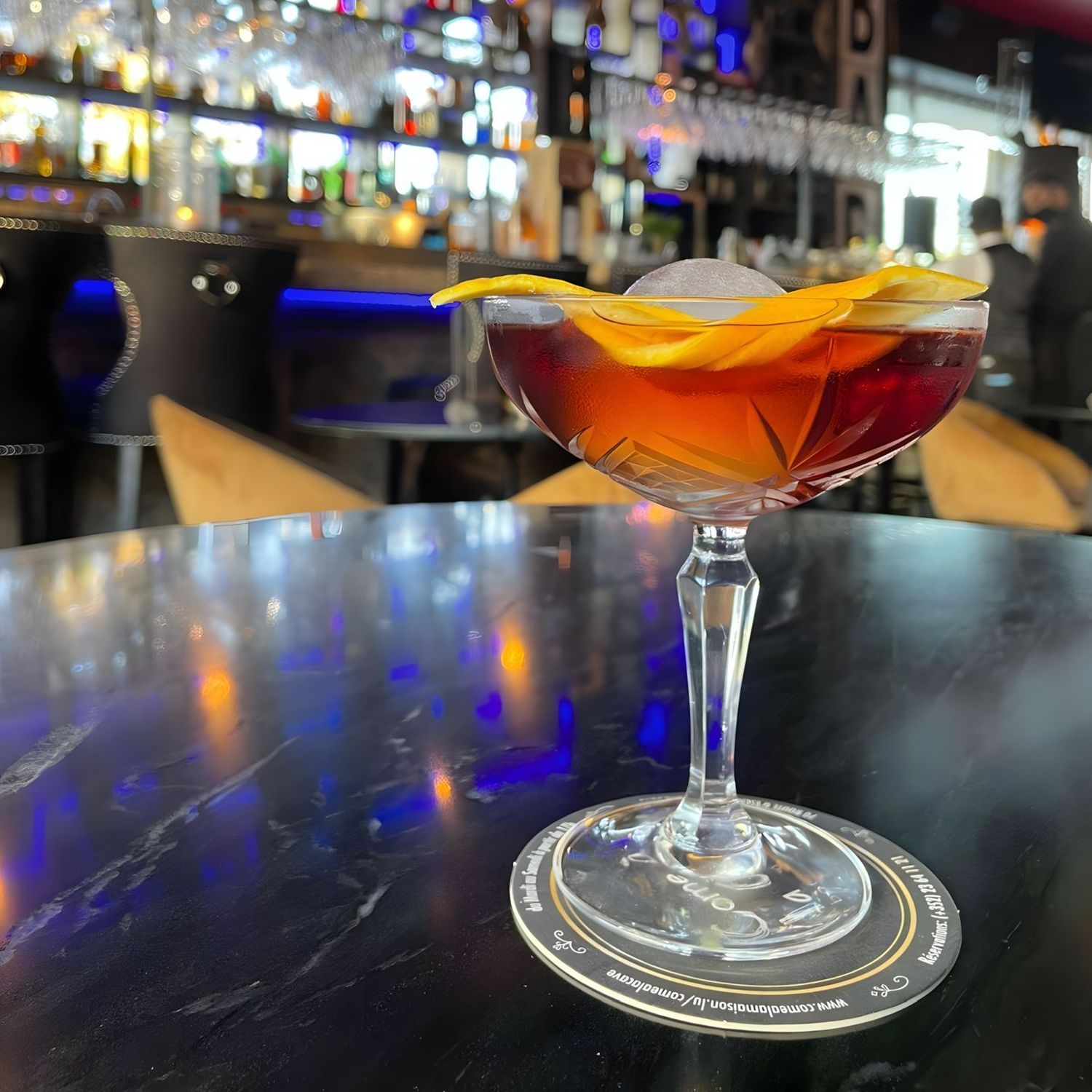 Un drink da star: la Sicilia in un calice – La ricetta del “Boulevardier Siciliano”